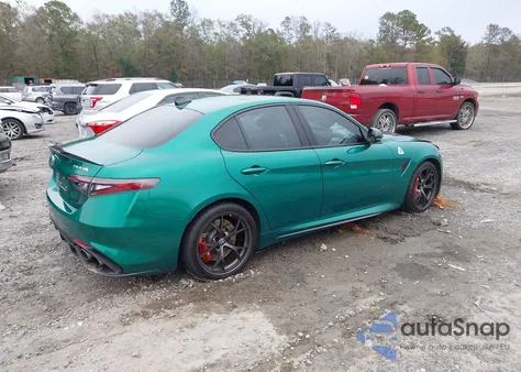 2024 Alfa Romeo Giulia Quadrifoglio Rwd z USA, uszkodzony, nr VIN ZARFAMEVXR7690627
